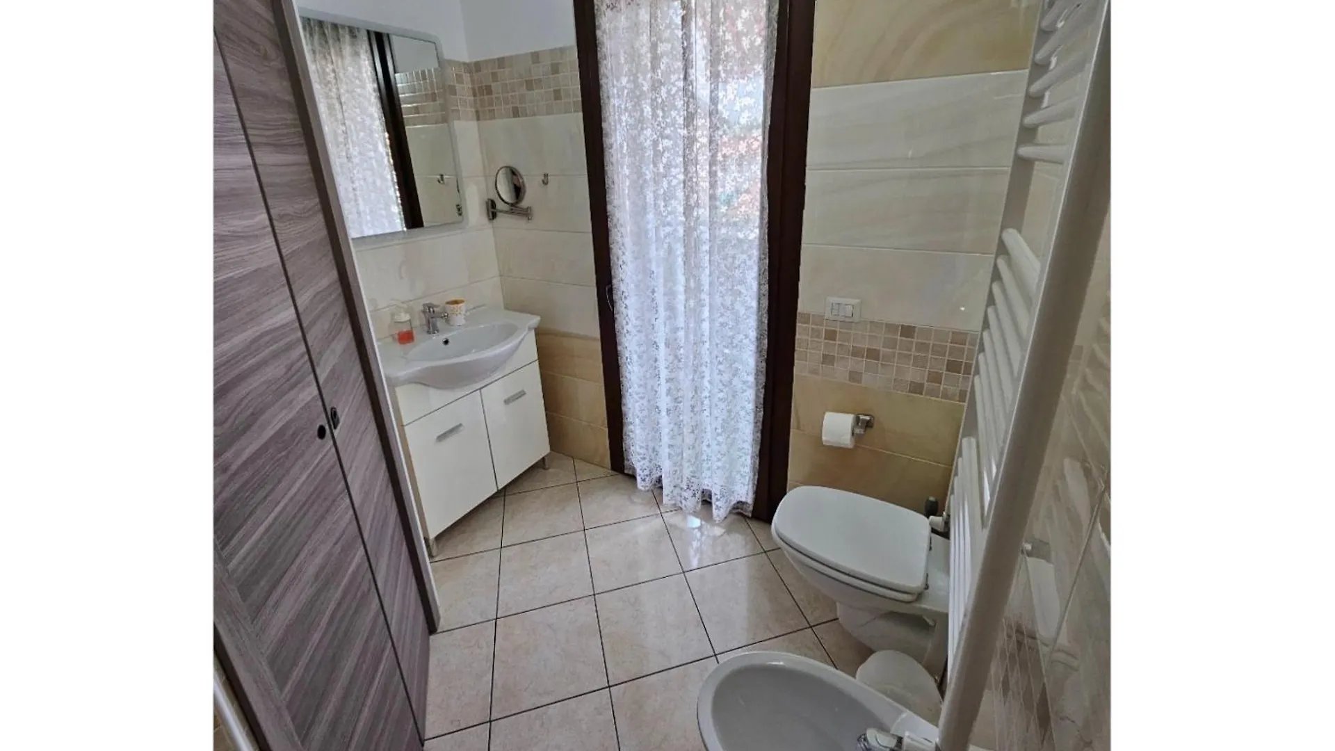 The Dreamers Mxp Cardano Al Campo Bed & Breakfast